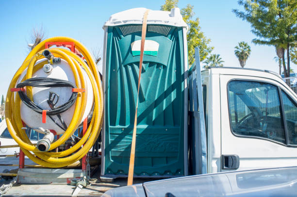 Best Portable toilet rental cost  in Aquebogue, NY
